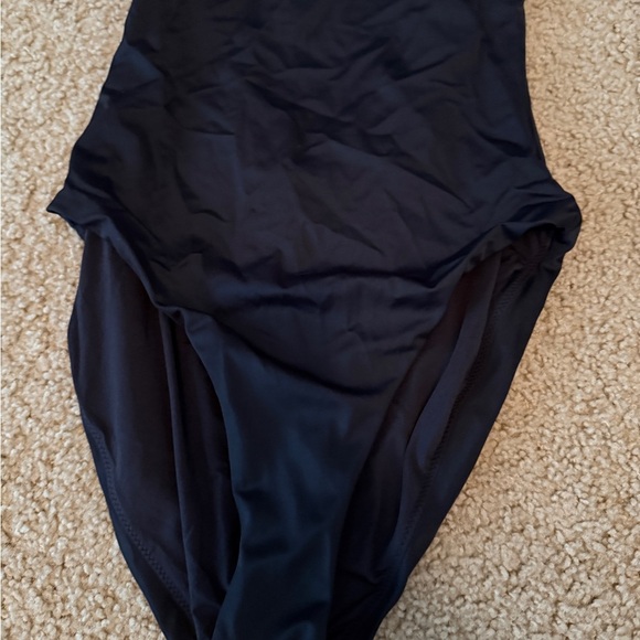 Andie Classic Black Swimwear - Picture 3 of 6